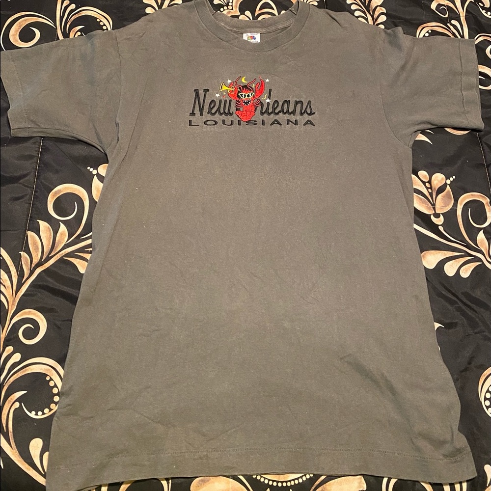 Vintage single stitched New Orleans Louisiana crawfish Mardi Gras T-shirt